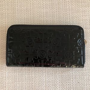 Tory Burch wallet